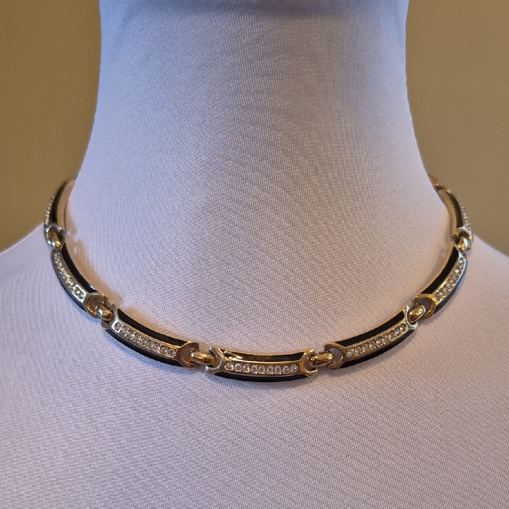 BUTLER FIFTH AVENUE COLLECTION Vintage Jewelry Set, Necklace, Bracelet, Earrings - Picture 7 of 16